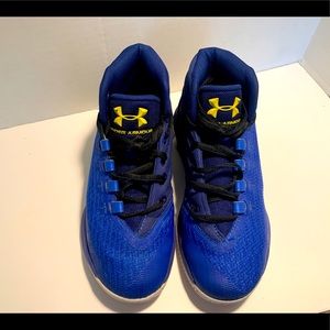 Under Armor High Top Sneakers Size 4.5